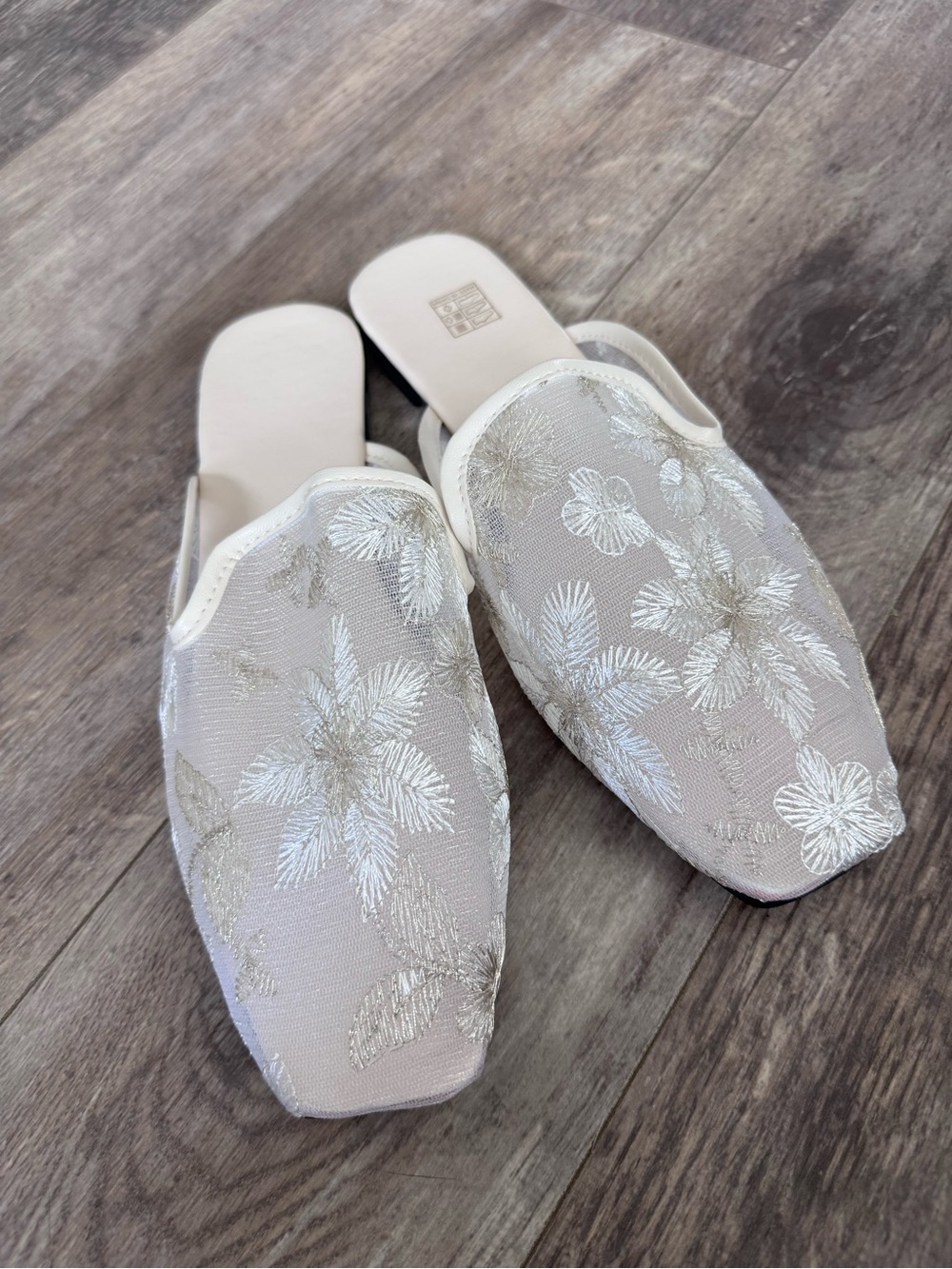 NWOT! Sheer Ivory Floral Embroidered Slip-On Mules - Size 41